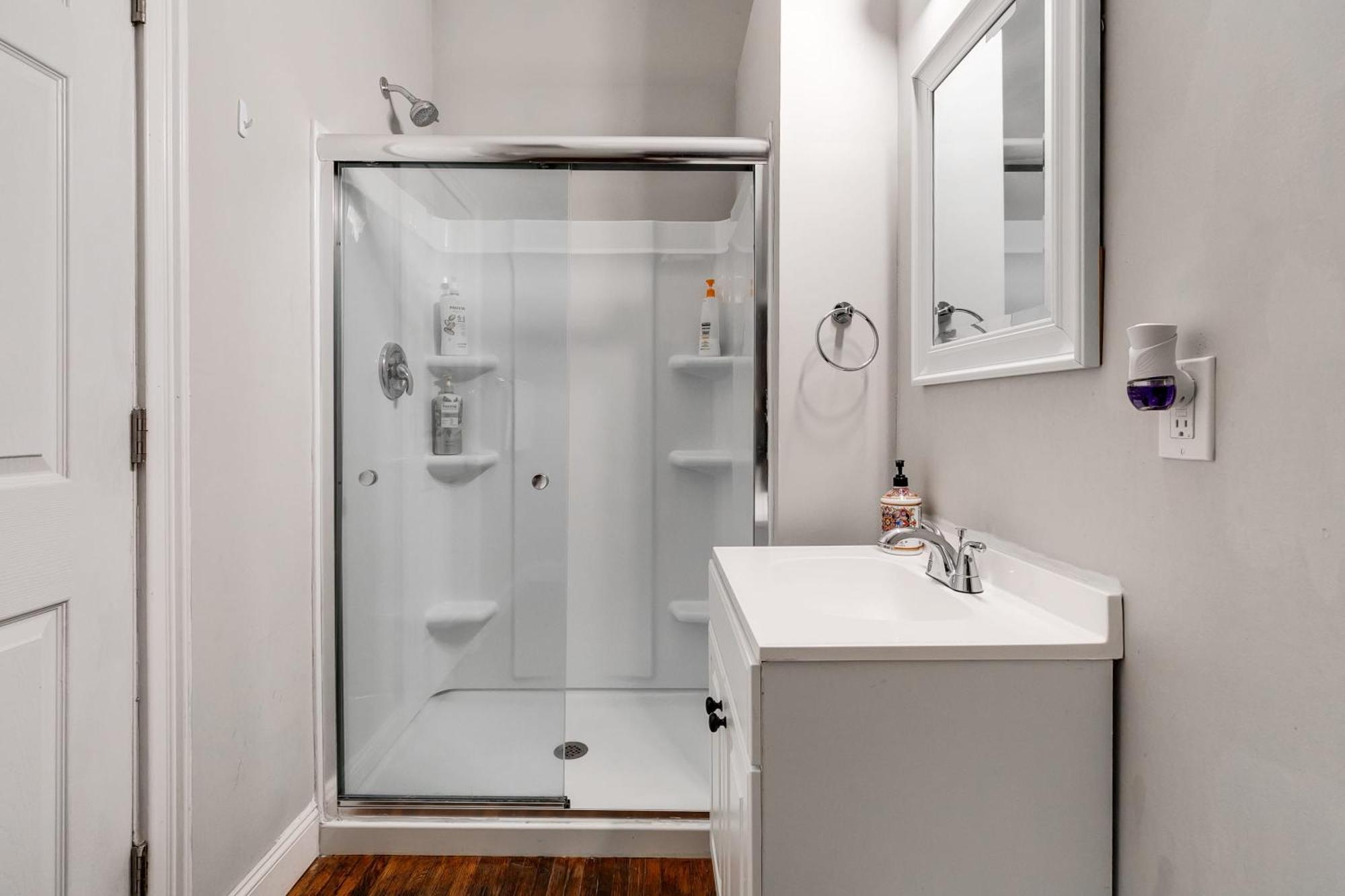 E1 Centrally Located In Carytown Fully Fenced 리치먼드 외부 사진