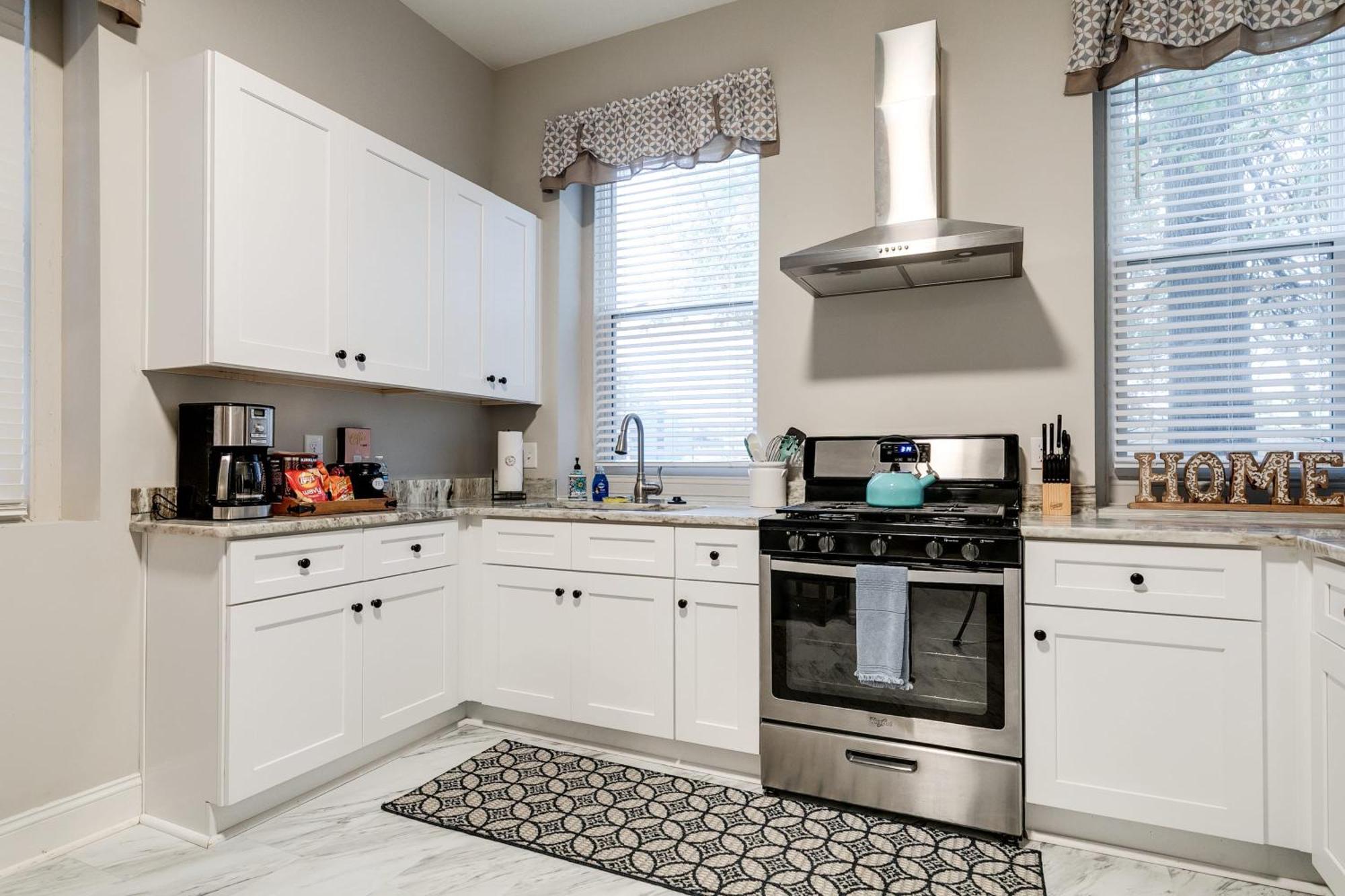 E1 Centrally Located In Carytown Fully Fenced 리치먼드 외부 사진
